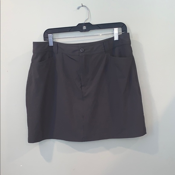 Eddie Bauer Gray Skort  Mini Skirt Built-In Shorts Women’s Size 14 - Picture 1 of 8
